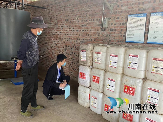 泸县云龙镇开展醇基燃料专项检查(图1)