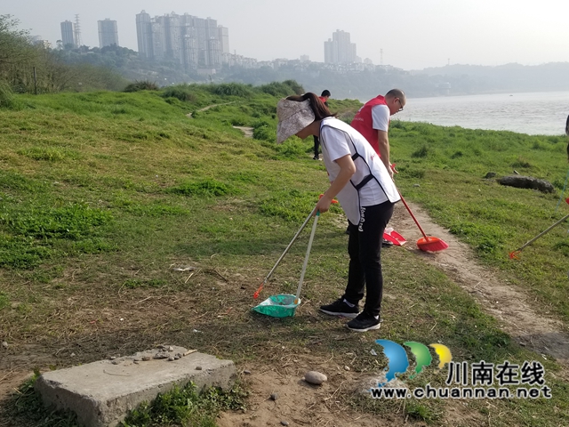 龙马潭区小市街道下大街社区开展“守护山川河流 共建美丽家园”志愿服务活动(图5)