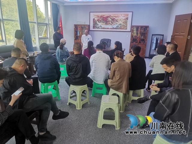 龙马潭区知联会：游学拓视野，交流促发展(图2)