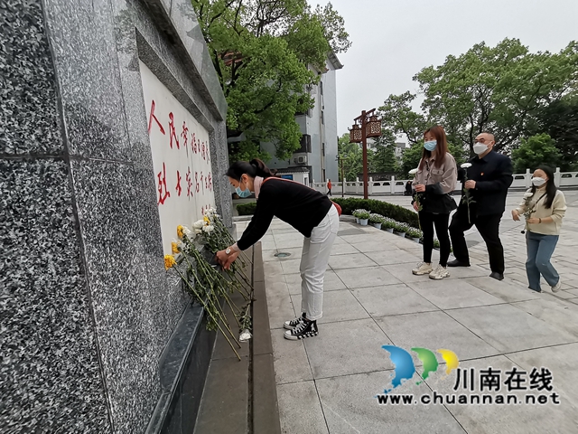 江阳区华阳街道：缅怀革命先烈，传承红色基因(图2)