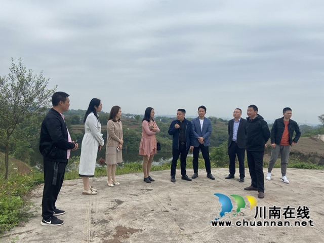 泸县百和镇召开农文旅项目招商引资座谈会(图2)