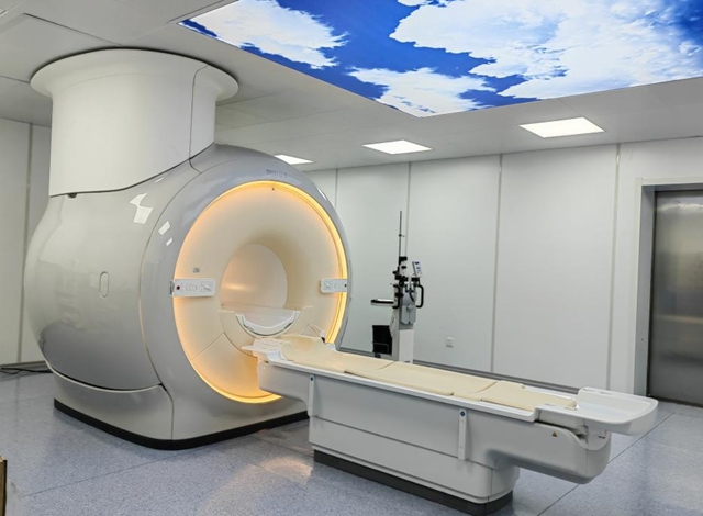 硬核实力！泸州市中医医院“神兵利器”亮相，总价值近2亿元！(图5)