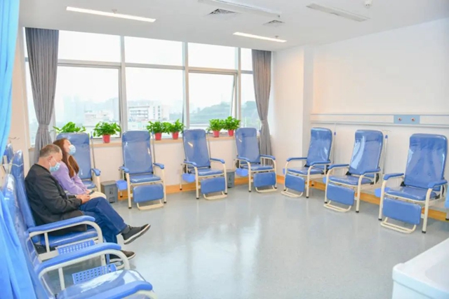 “当天化疗，当天回家！”——西南医大附院康健中心院区肿瘤日间治疗平台开诊啦！(图4)