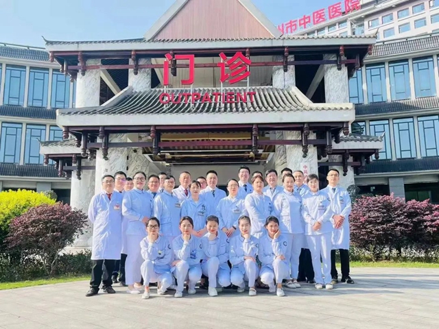 呕血？肾肿瘤？两女性在泸州市中医医院城南院区获救治！(图2)