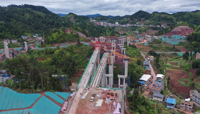 古金高速新进展！桥梁隧道实现“双贯通”