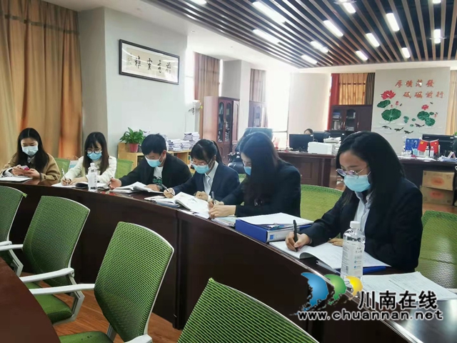 泸县“国培计划”:新教师跟岗培训有“芹”怀(图5) 泸县“国培计划”:新教师跟岗培训有“芹”怀(图5)