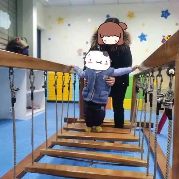 泸州：这家藏在医院里的“学校”，想要唤醒“星星的孩子”(图7)