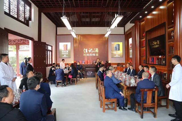春酿封坛 | 佳乐酒业答谢会暨壬寅虎年纪念酒封坛盛典(图9)