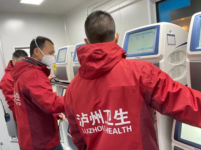 在3000公里之外的吉林，他们英勇奋战……(图6)