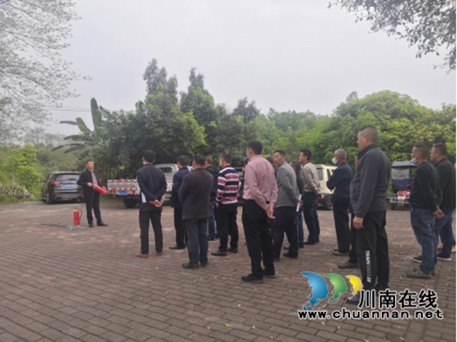 江阳区华阳街道:森林防火应急演练进农村(图2) 江阳区华阳街道:森林防火应急演练进农村(图2)