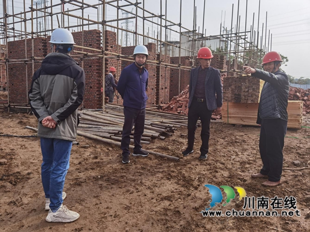 泸县住建局：灾后恢复重建 村民大会答民惑、解民忧(图2)