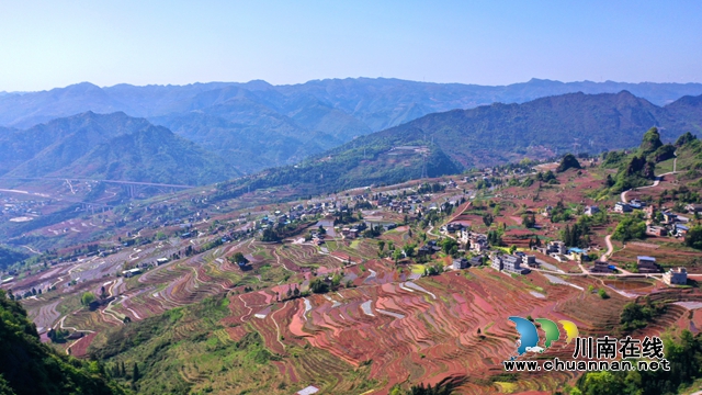 古蔺德耀:万亩梯田春耕忙,不负美景好时光(图2) 古蔺德耀:万亩梯田春耕忙,不负美景好时光(图2)