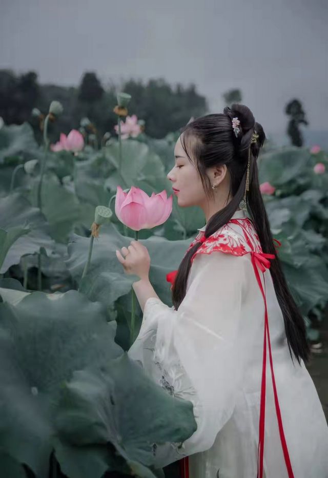 【创建天府旅游名县•纳溪】不负芳华不负春,不妨一同带着汉服去踏春吧(图9) 【创建天府旅游名县•纳溪】不负芳华不负春,不妨一同带着汉服去踏春吧(图9)