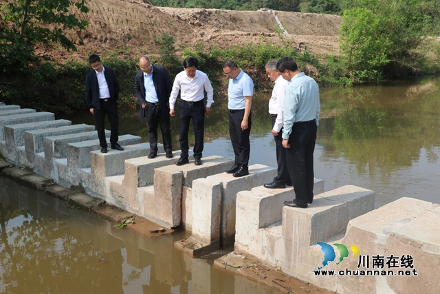 泸县赴重庆永川区吉安镇交流学习大陆溪水质治理工作(图1)