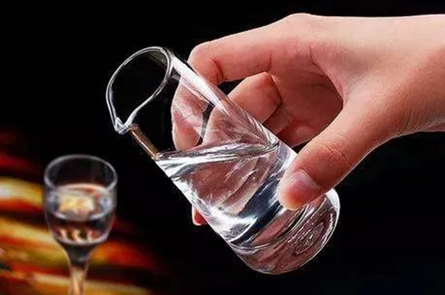 【食安科普】这份浓香型白酒新标准使用注意事项请收藏！