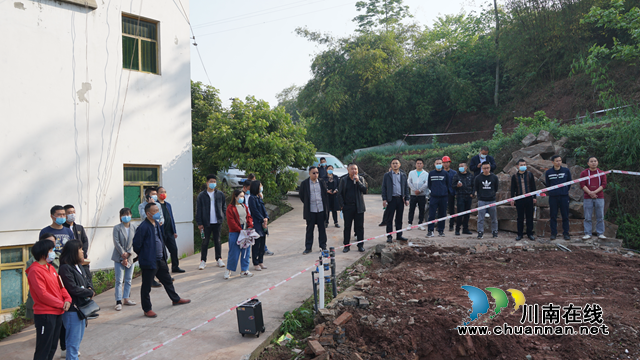 泸县召开灾后重建城乡建设用地增减挂钩项目拆旧复垦现场会(图1)