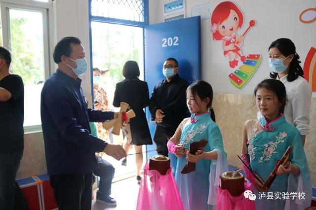 泸县实验学校迎接省文联、省曲艺家协会调研(图5)