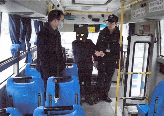 朋友结伴“摸包”分赃，双双被刑拘！(图5)