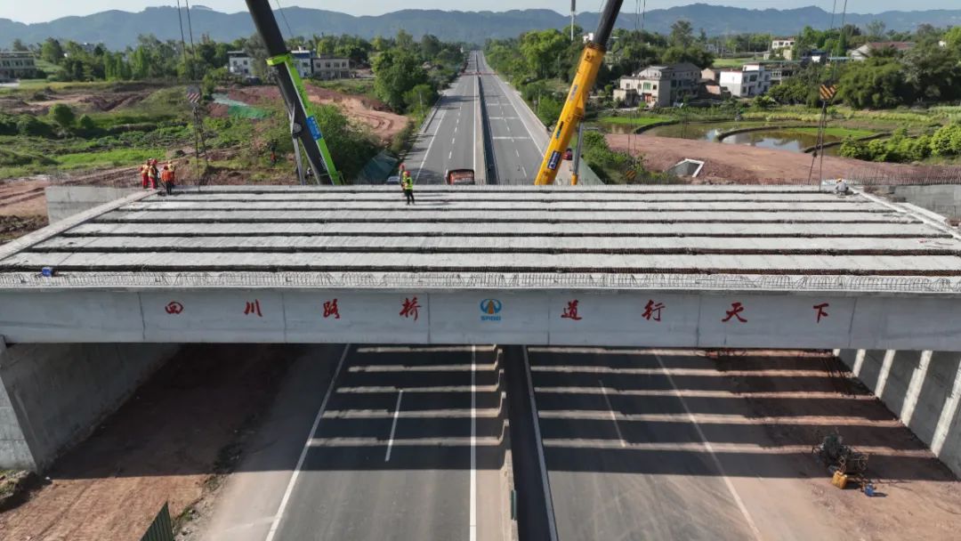 快讯|泸县港城大道黄金路口至宋观场路口段今日下午恢复通车