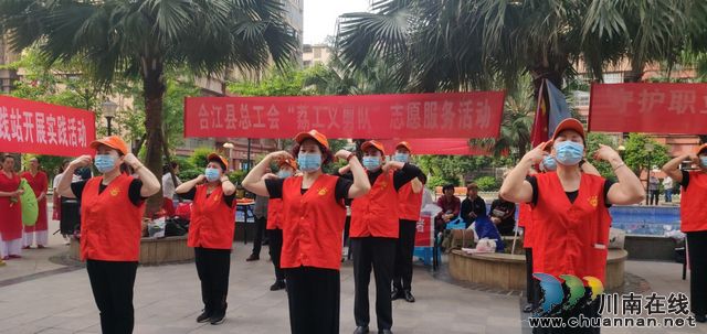 合江县“荔工义剪”进社区,送文化也送健康(图2) 1650693177(1).jpg