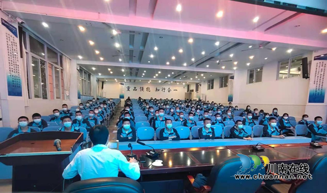 古蔺县市场监管局：知识产权讲座进校园，助推学生“发明梦”！(图2)