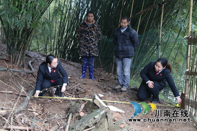 纳溪法院：电动三轮车通行引纠纷，法院巡回审判止纷争(图2)