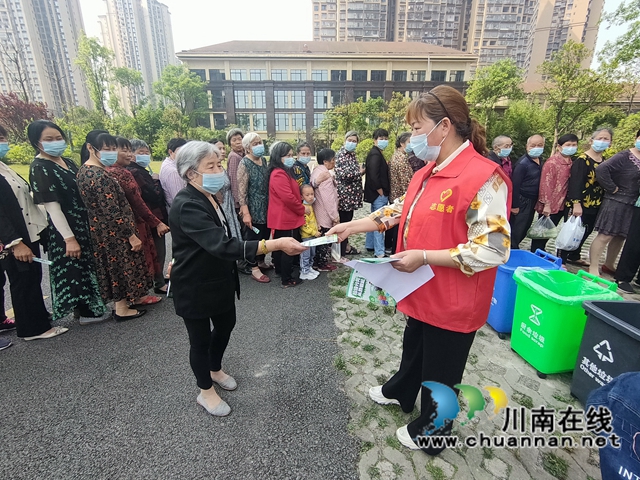 龙马潭区鱼塘街道望山坪社区：垃圾可变宝，分类更环保(图1)