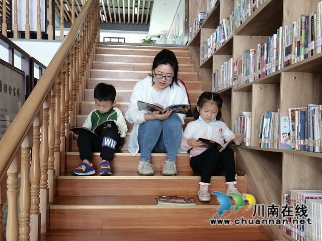 龙马潭区鱼塘街道望山坪社区：社区书屋书香浓，居民学习好去处(图2)