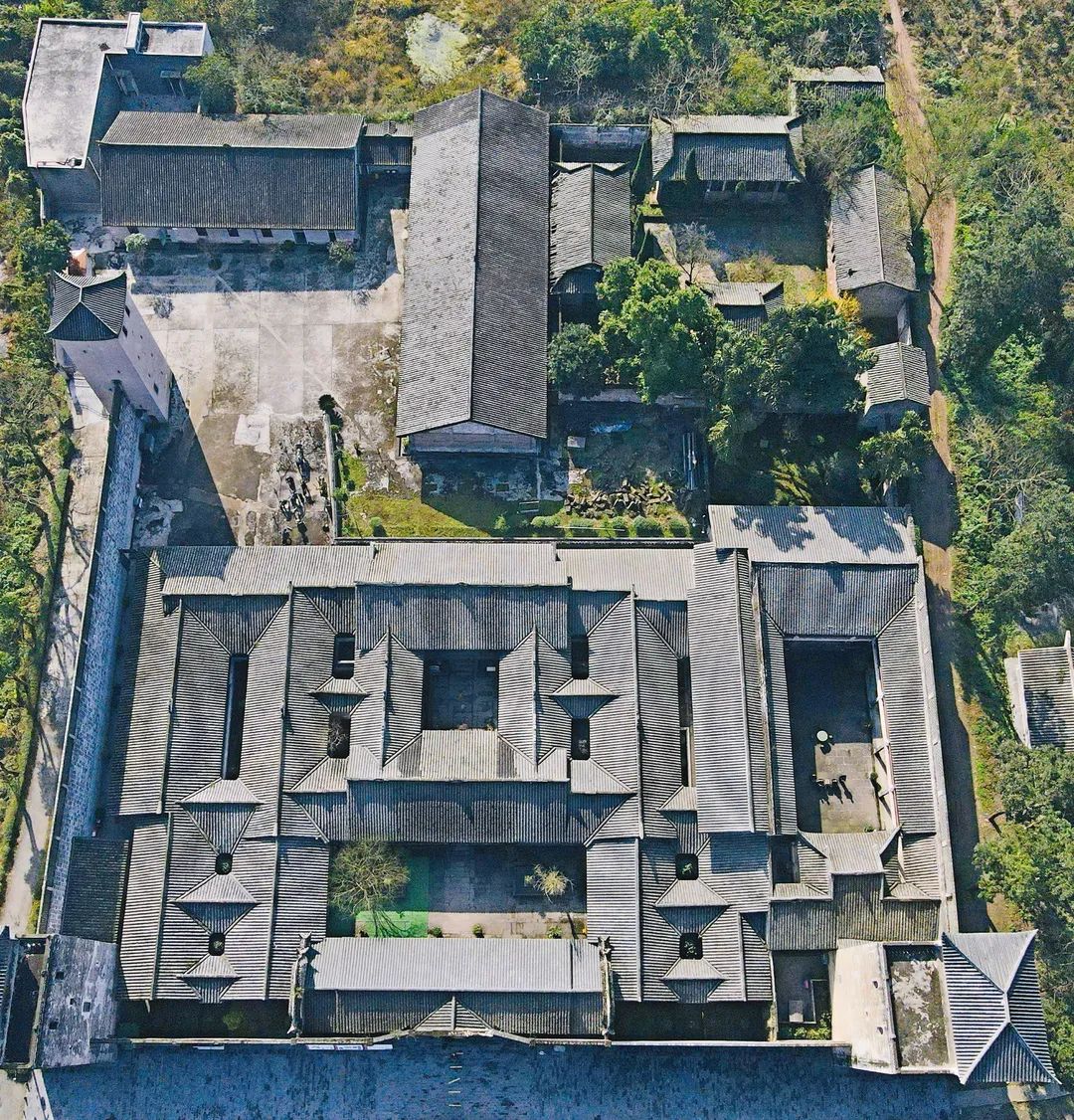 注意!泸县这些景区发布闭园通告(图1) 1.jpg