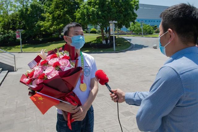 特别现场 | 欢迎回家!援吉林核酸检测支援队平安返泸(图5) nEO_IMG_5.jpg