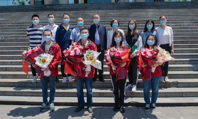 特别现场 | 欢迎回家!援吉林核酸检测支援队平安返泸(图10) nEO_IMG_10.jpg