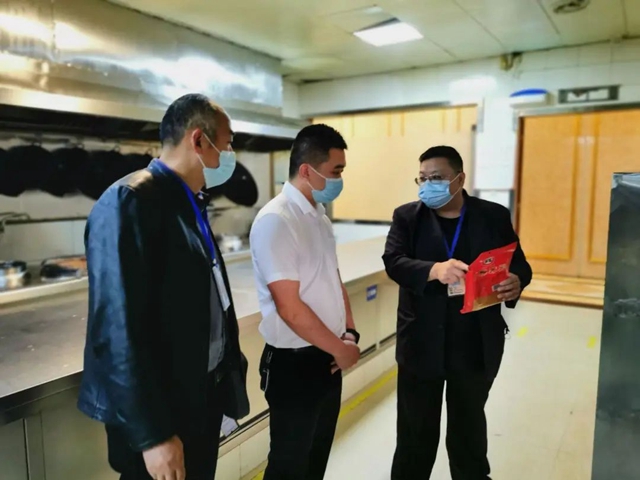 每桌间隔未达到3米！资中一餐饮店停业整顿