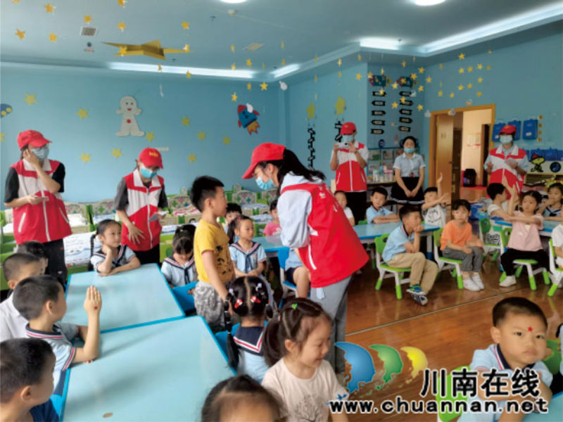 江阳区华阳街道春景社区开展“青伴童行,寓教于乐”安全教育志愿服务活动(图3) 2.jpg