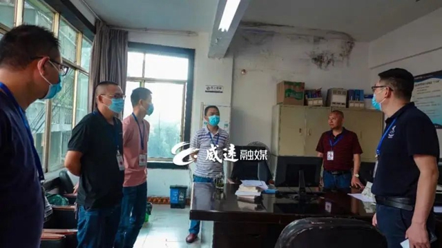 未戴口罩和手套！内江这里两家卤菜摊被责令停业整顿