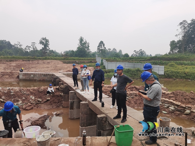 玄滩镇牛岩新桥维修现场2（曾佐然摄）.jpg