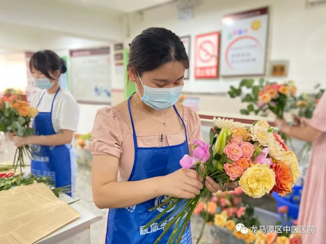 龙马潭区中医医院开展“5.12”国际护士节暨表扬系列活动(图11) 11.jpg