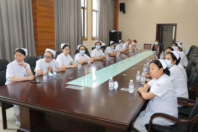 【5·12护士节】点赞撒花,为优秀的她(他)们鼓掌!(图3) 3.jpg