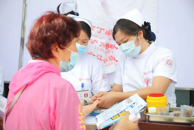 【5·12护士节】点赞撒花,为优秀的她(他)们鼓掌!(图31) 31.jpg