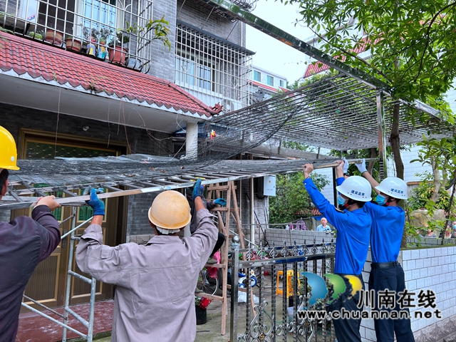 泸县综合行政执法局:拆除违法建设,创建文明泸县(图1) 微信图片_20220518173903.jpg