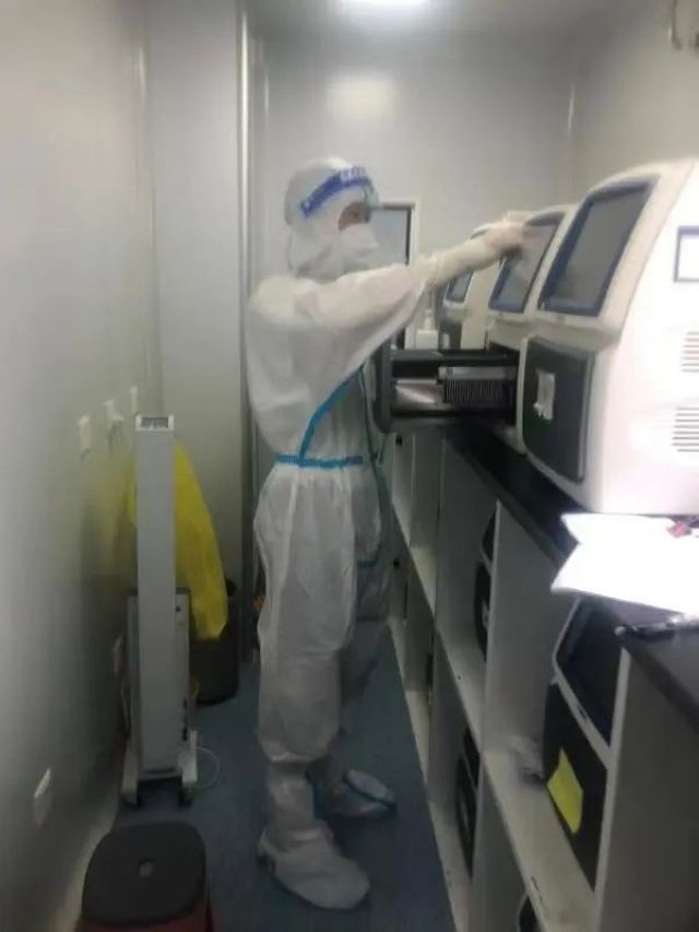 刷新检测量纪录!泸州援吉林核酸检测原班人马转战广安(图6) nEO_IMG_6.jpg