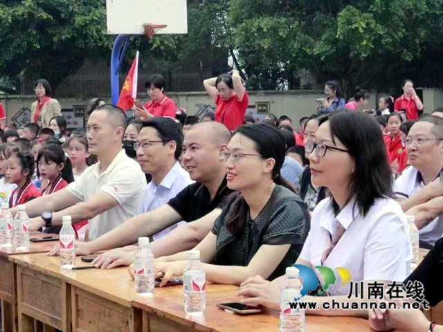 捐赠仪式.jpg