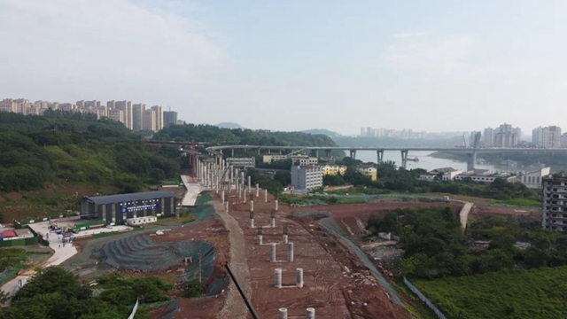 泸州茜草长江大桥东岸互通立交工程(二期)进入桥梁上部结构施工阶段(图2) 桥2.jpg