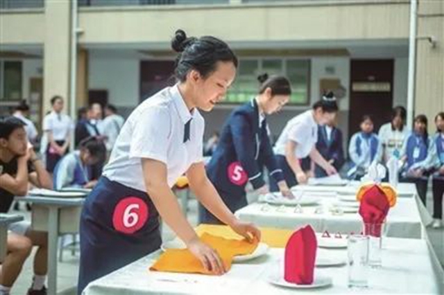 泸州:家长学生观念新 中职教育成“香饽饽”(图5) 5.jpg