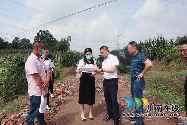 泸县副县长甘露到云龙镇督导当前重点工作(图2) IMG_9045_看图王_副本.jpg