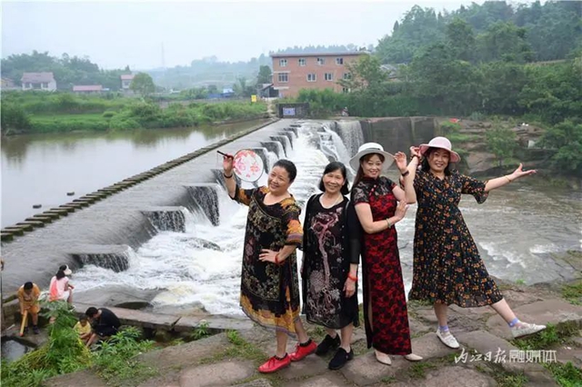 错过等一年!内江城边这个瀑布迎来最佳观赏期(图2) 2.jpg