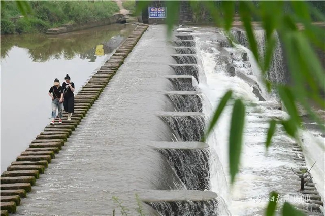 错过等一年!内江城边这个瀑布迎来最佳观赏期(图3) 3.jpg