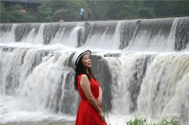 错过等一年!内江城边这个瀑布迎来最佳观赏期(图5) 5.jpg