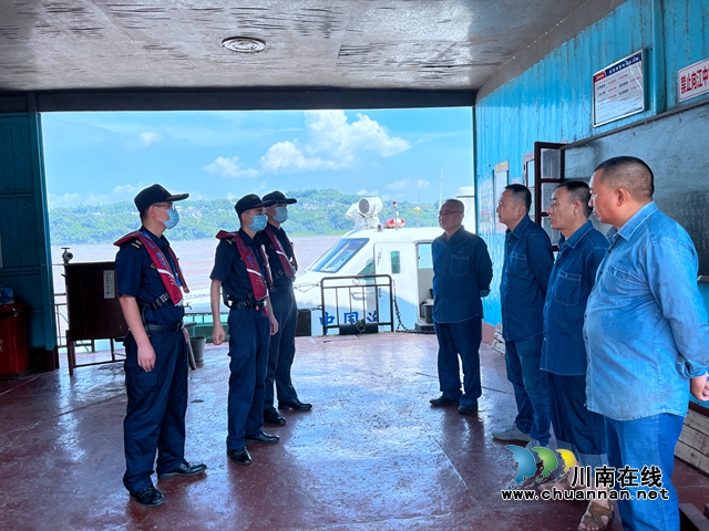 纳溪:多措并举,应对2022年最大洪峰过境(图2) 船1.jpg