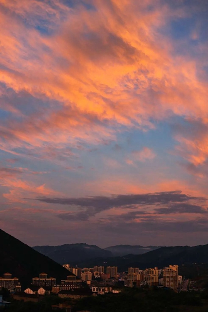 好景分享|古蔺:晚霞+“七彩祥云”(图5) 5.jpg