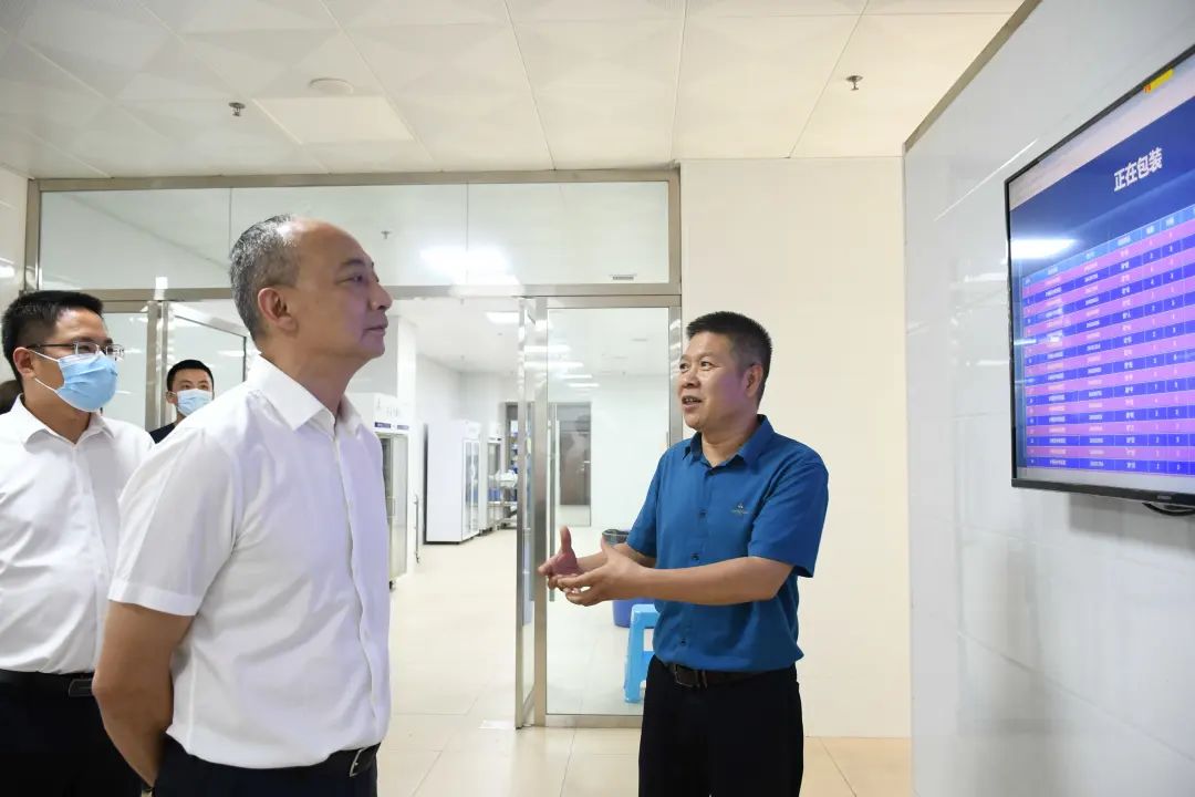 泸州市中医院城南院区全面开诊3个月,省中医药局局长田兴军莅临调研(图4) 4.jpg